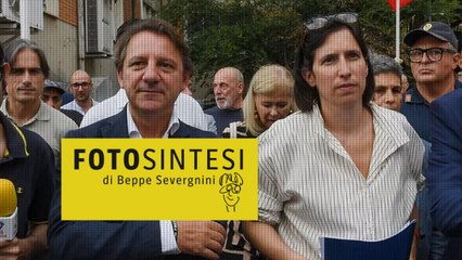 A destra: divisi ma uniti. A sinistra: uniti, ma divisi