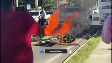 Se incendia motocicleta de la Policía Nacional en San Francisco de Macorís