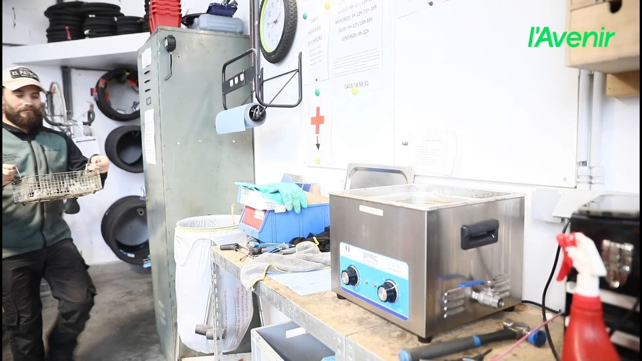 La Conciergerie Sociale s'équipe de nouveaux appareil pour entretenir des vélos