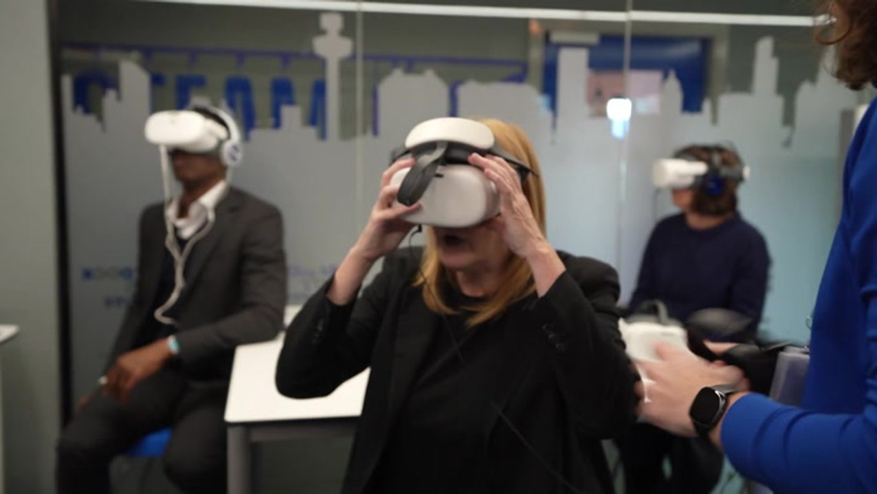 VR headsets show teenagers reality of knife cri...