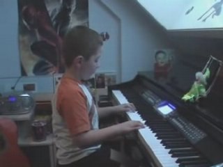 Je m'entraine pour mon examen de piano - mai 2008
