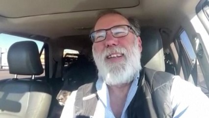 20시간 만에 통화된 노벨상 수상자..."비행기 모드 탓" / YTN