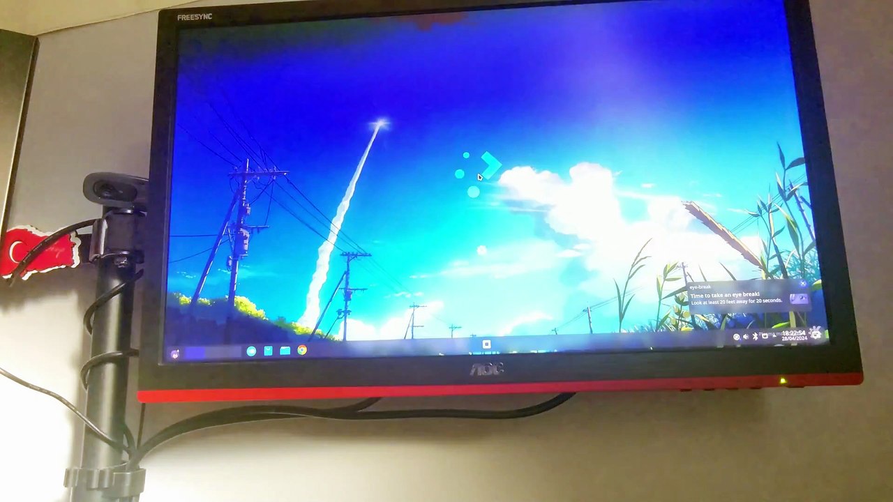 How Linux users watch YouTube.