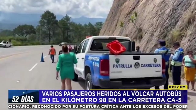 Se le zafó una llanta : Varios pasajeros heridos al volcar bus de Siguatepeque en la CA-5