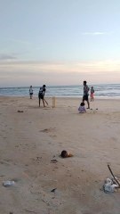 Playing cricket on the Beach in mangalore #sea #beach, #travel #travelvideo, #travelling, #cricket #seafood #play