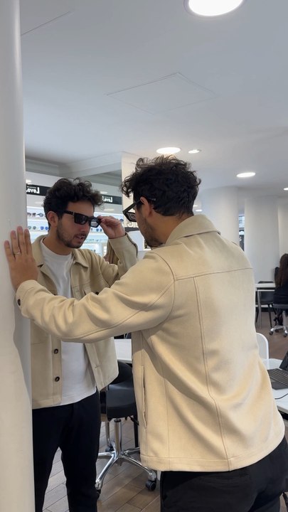 Mirror Prank 😂