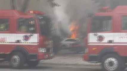 서울 양재동 컨테이너 화재..."연기에 119신고 빗발" / YTN