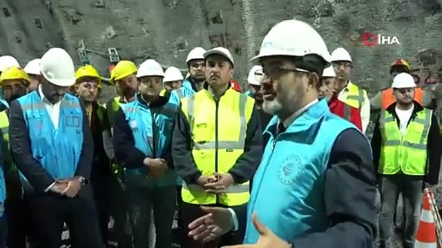 Ankara ile İzmir arasını 3,5 saate düşürecek tünelde ışık göründü!