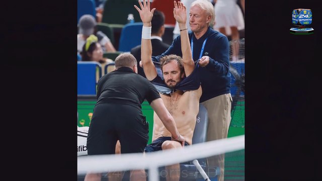 Bizarre Moment Daniil Medvedev asks if a BALL GIRL can Remove his Sweaty Shirt amid Brutal Heat