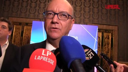 Valditara: «I social scatenano aggressività, bisogna favorire divieto cellulare a chi ha meno di 15 anni»