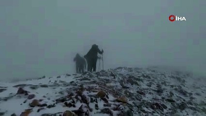 Uludağ'da yılın ilk karı yağdı! Zirvede büyük kutlama