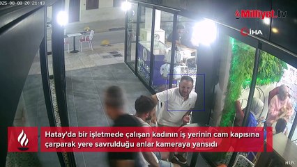 Talihsiz genç kız cam kapıya çarpıp savruldu! "Bu kapıda bir şey var gelip gidip çarpıyorlar"