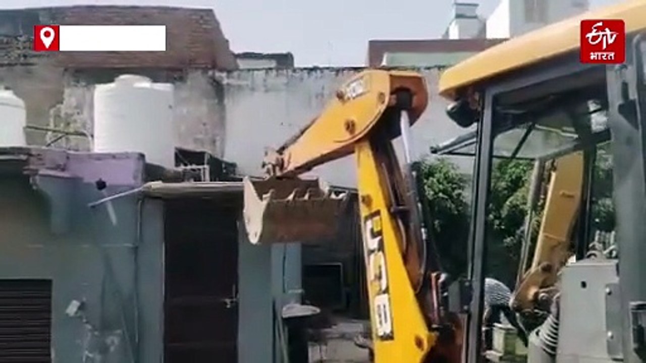 हाईकोर्ट के आदेश पर हटाया अवैध निर्माण, संपत्ति विवाद में कार्रवाई के एसपी को दिए थे आदेश