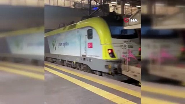 TOGG T10X ve TOGG T10F'ler trenlere yüklendi; yerli otomobilin Avrupa yolculukları başladı