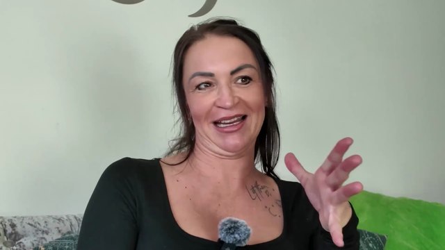 Perimenopausal woman expecting triplets