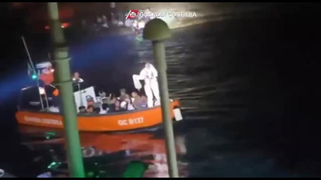 Salvati dalla Guardia Costiera 64 migranti sull'isola di Lampione