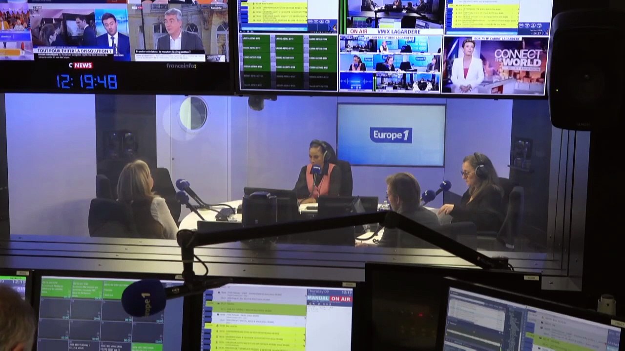 «Si le bloc central continue de s'effondrer, il est possible de retrouver un duel» RN-LFI en 2027, explique Alexandre Chauveau