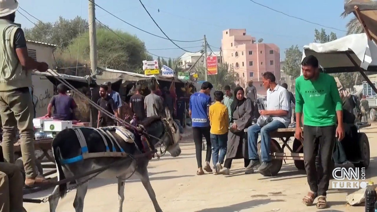 Gazze'de halk, "Ateşkes bu kez kalıcı olsun" diye dua ediyor