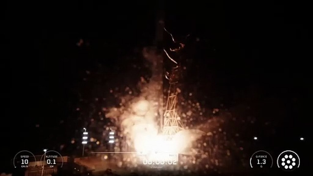 Blastoff! SpaceX Falcon 9 rocket launches Starlink satellites from California, nails landing