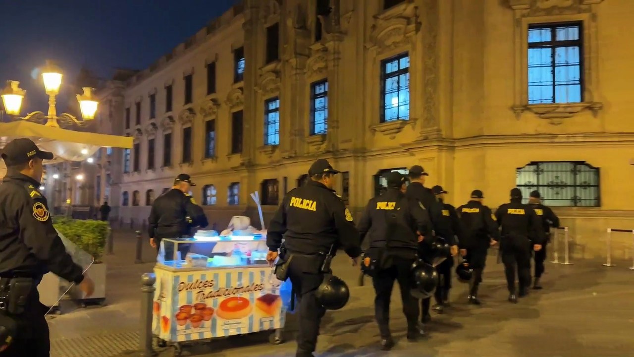 Boluarte permanece en el Palacio de Gobierno de Lima ante rumores de posible dimisión