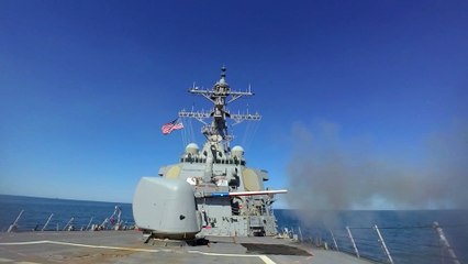 USS Gonzalez (DDG 66) conducts a live-fire exercise in support of the Titans of the Sea Presidential Review. 🇺🇸