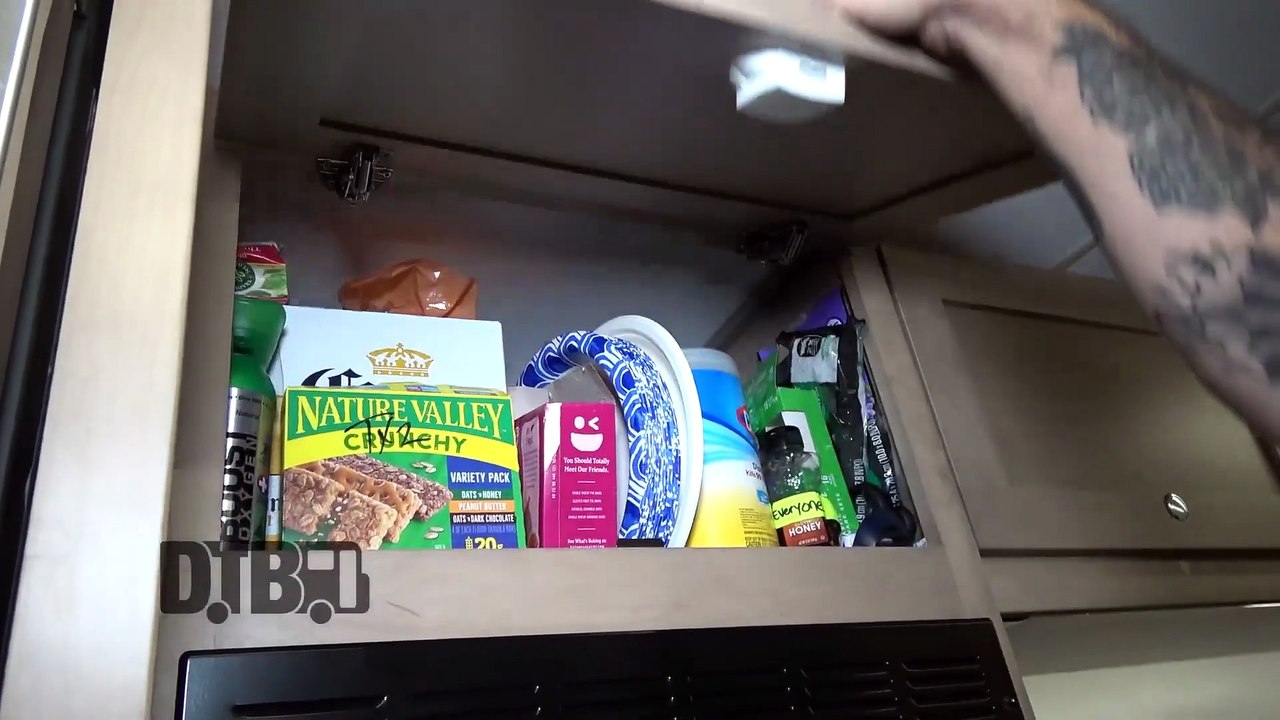 The Word Alive - BUS INVADERS Ep. 2120