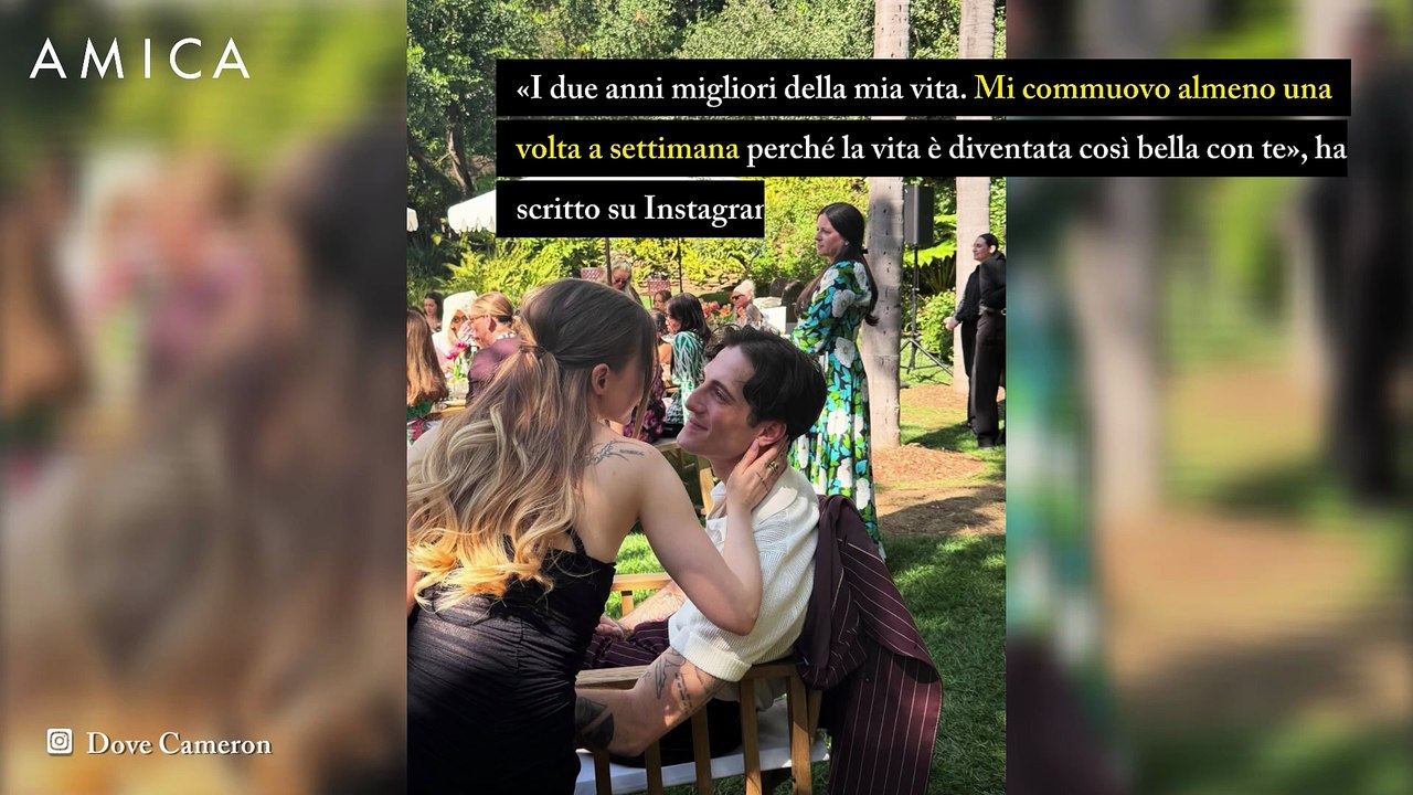 Dove Cameron & Damiano David, foto e dolci dediche per due anni d’amore: «Piango di gioia»