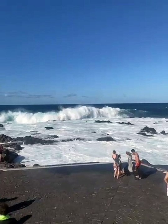Se juegan la vida en una piscina natural Tenerife