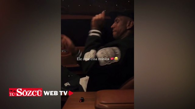 Fenerbahçeli Talisca Sezen Aksu'nun şarkısını söyledi sosyal medya yıkıldı