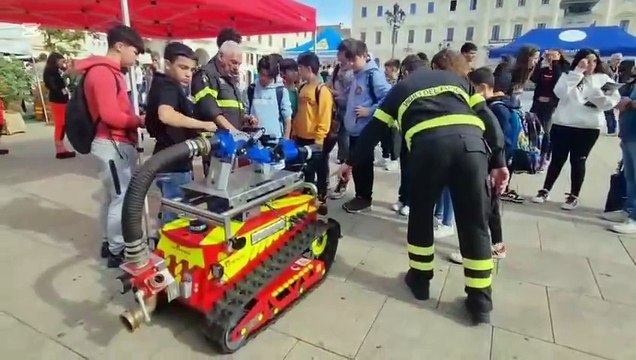Sassari, 400 studenti in piazza per la Settimana della Protezione civile