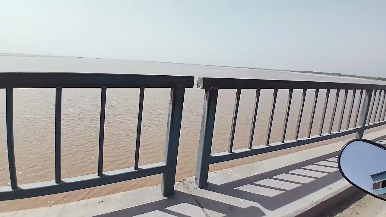 A beautiful view of Head Panjnad Ali pur
