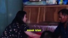 Satu Keluarga Mualaf Dibujuk Murtad Oleh Pendeta