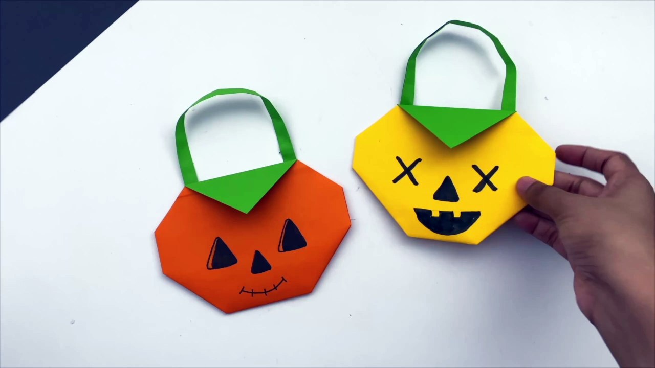 How To Make Easy Paper Halloween PUMPKIN TREAT BAG For Kids / Halloween / Paper Craft / KIDS crafts