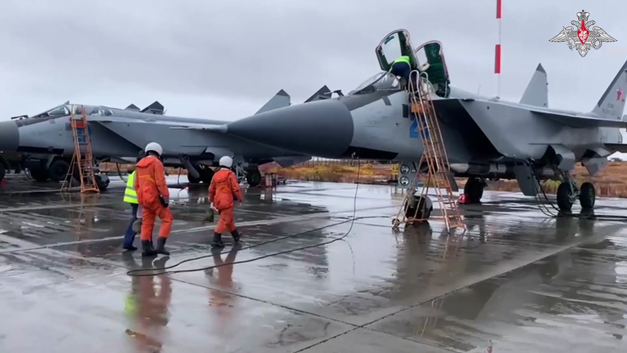 MiG-31 Fighters Simulate Enemy Missile Interception During Finval-2023