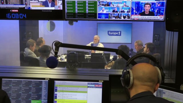 Pascal Praud et vous - «Eux à la gamelle, nous sur le terrain» : Sébastien Chenu raille la participation de chefs de parti à la réunion à l'Élysée