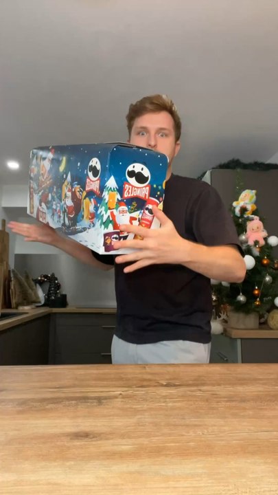 Le Calendrier de l’Avent PRINGLES 😍✨ quoi de mieux que d’avoir un apéro chips tous les jours pendant tout le mois de décembre ? 🥳✨ Rien de mieux pour finir l’année en beauté ! 💪🎄