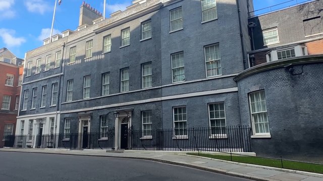 Look around London: Downing Street