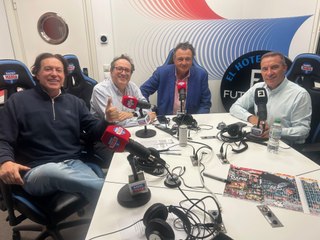 La entrevista completa con Paco Buyo tuvo lugar en  Futurol: El Hotel de las Estrellas