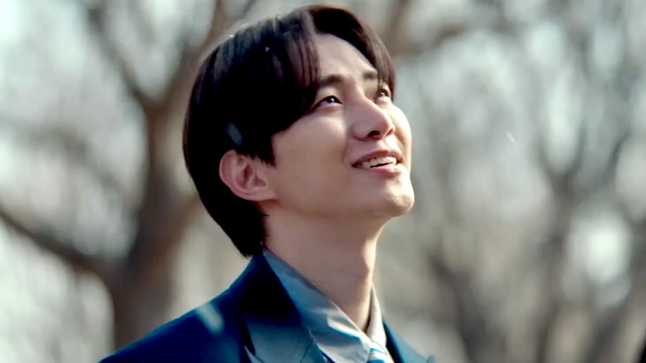 Sneak Peek at Typhoon Family on Netflix