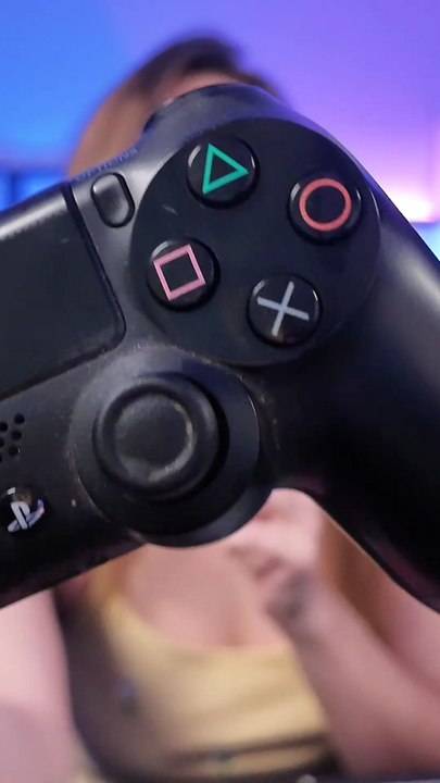 Tu savais que tu peux utiliser ta manette pour jouer à tes jeux sur ton téléphone ? #astuce #astuces #gaming #jeux #manette