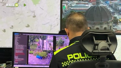 Cámaras del 123 y policías evitaron que saltara al vacío en el centro de Medellín