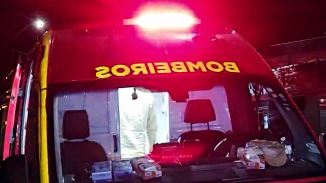 Batida entre bicicletas na Avenida Tito Muffato deixa jovem ferida