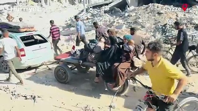 Gazze'de ateşkesin yürürlüğe girmesiyle yüz binlerce Filistinli kuzeyde enkaz haline gelen evlerine dönüyor