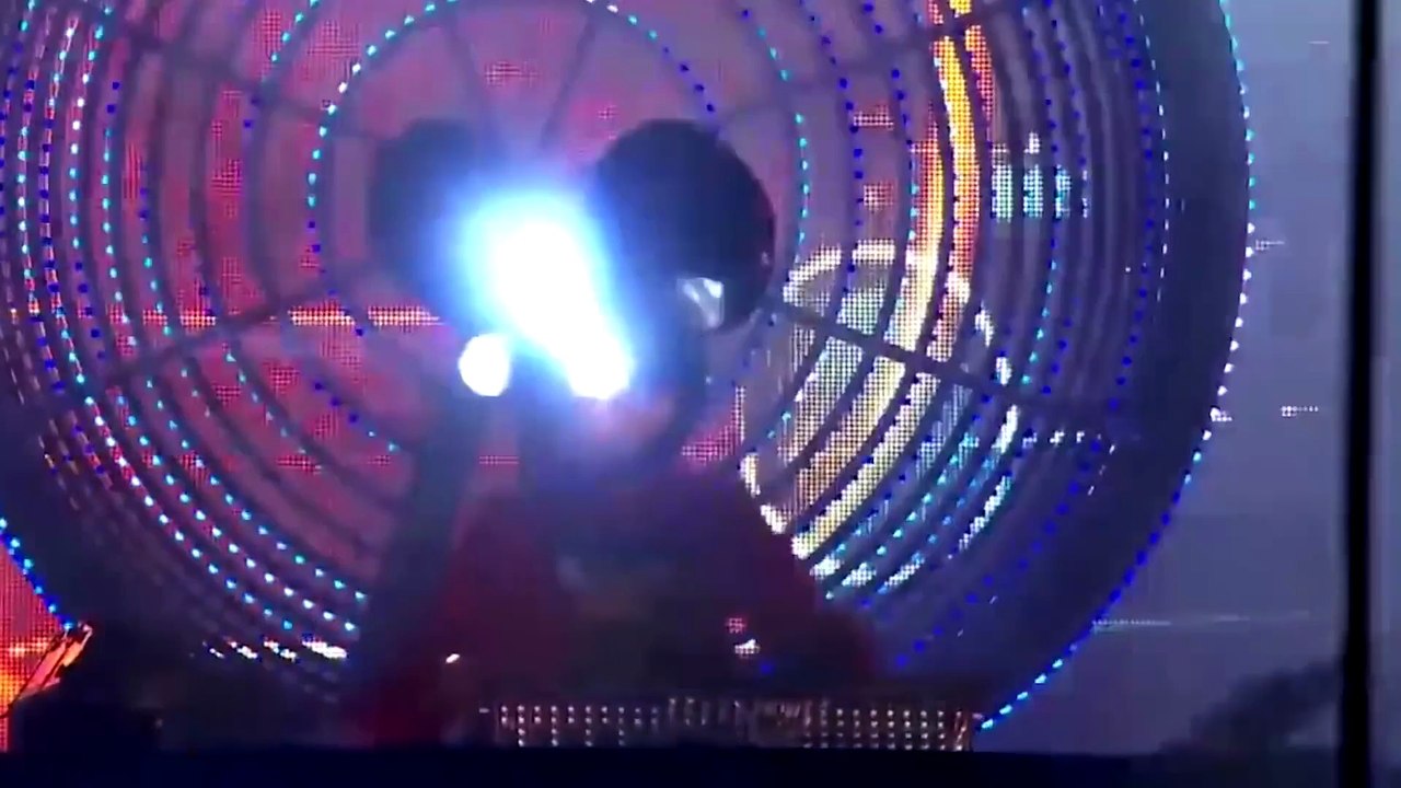 5 Famous Faces Finally Revealed!