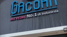 Mie Gacoan adalah waralaba restoran Indonesia didirikan pada awal tahun 2016 di Malang oleh Anton Kurniawan.#MieGacoan #MiePedas #DinsumUdangKeju #UdangKeju #NgurahSuryaKusuma