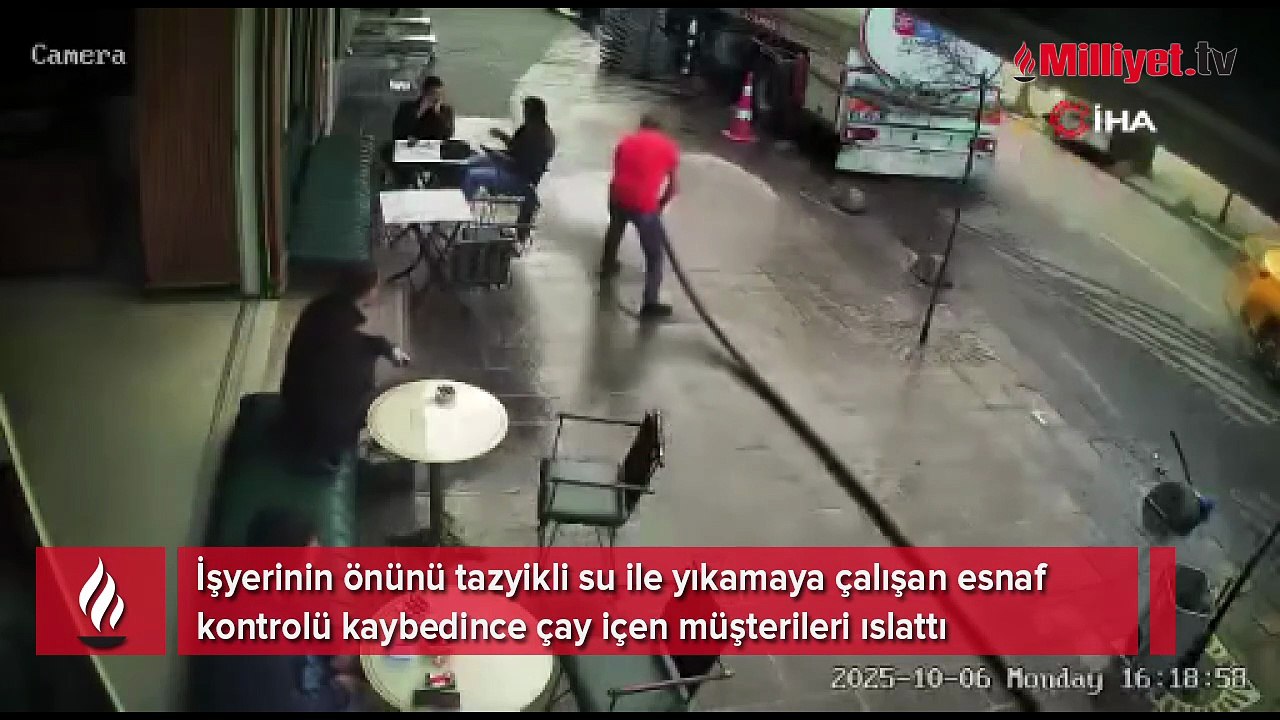 Şov yapayım derken çay içen müşterileri tazyikl...