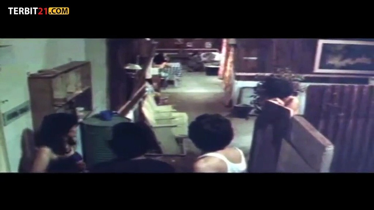 Bibir Bibir Bergincu (1984)