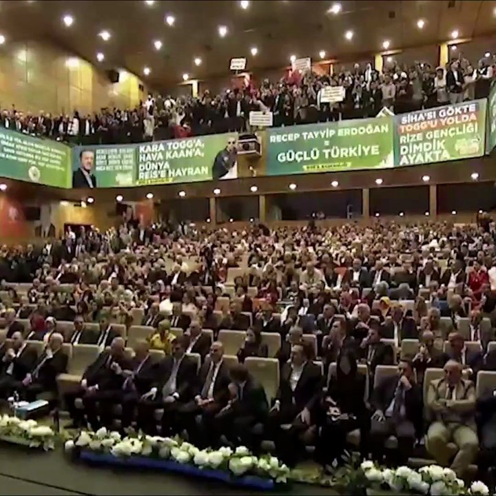Erdoğan'dan CHP'ye: Son genel seçimlerde beraber miting yaptıkları ittifak ortaklarını bile azgınlıklarıyla çileden çıkardılar
