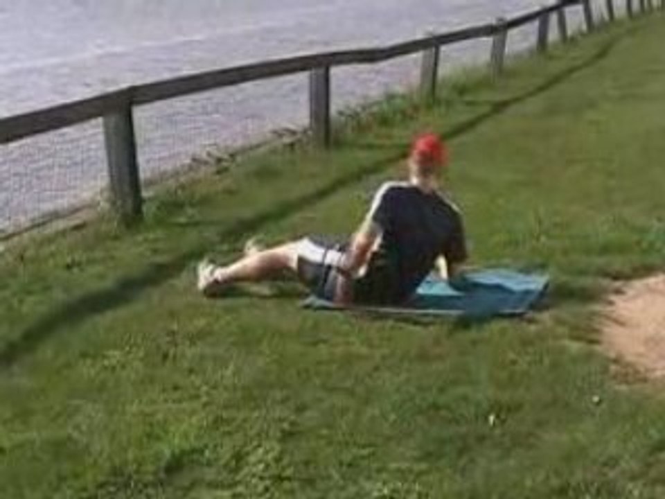 Side leg lift