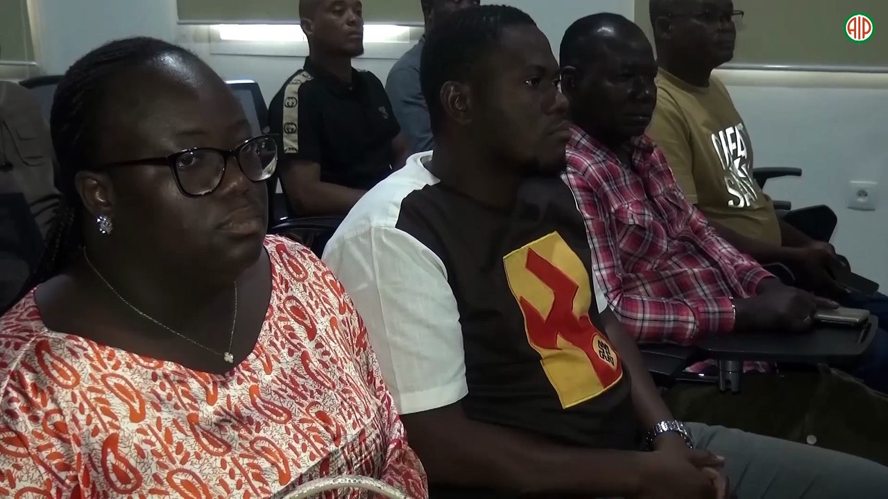 Région-Sinématiali/ les jeunes filles du lycée d'excellence Dominique Ouattara remportent trois meilleurs prix du concours de la robotique